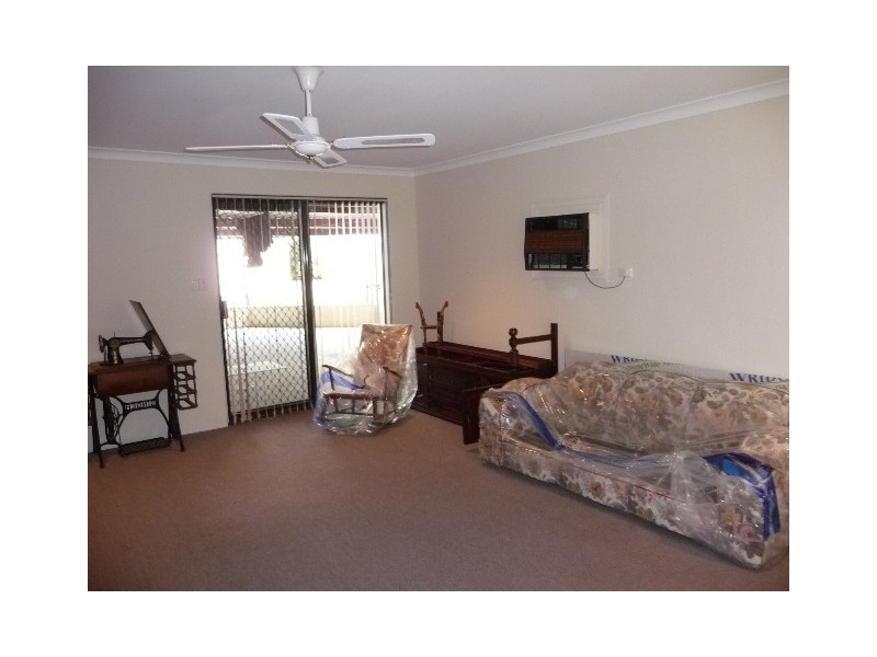 20 Kingsbridge Road, Warnbro WA 6169