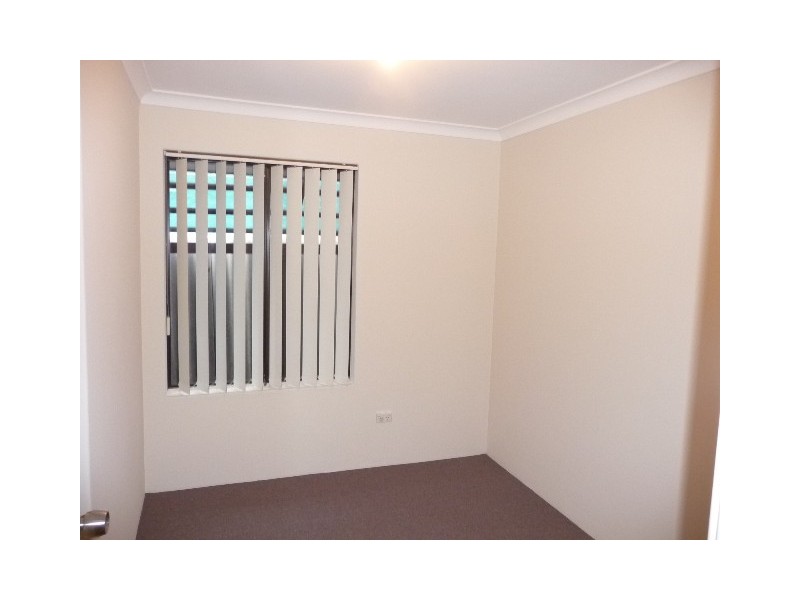 20 Kingsbridge Road, Warnbro WA 6169