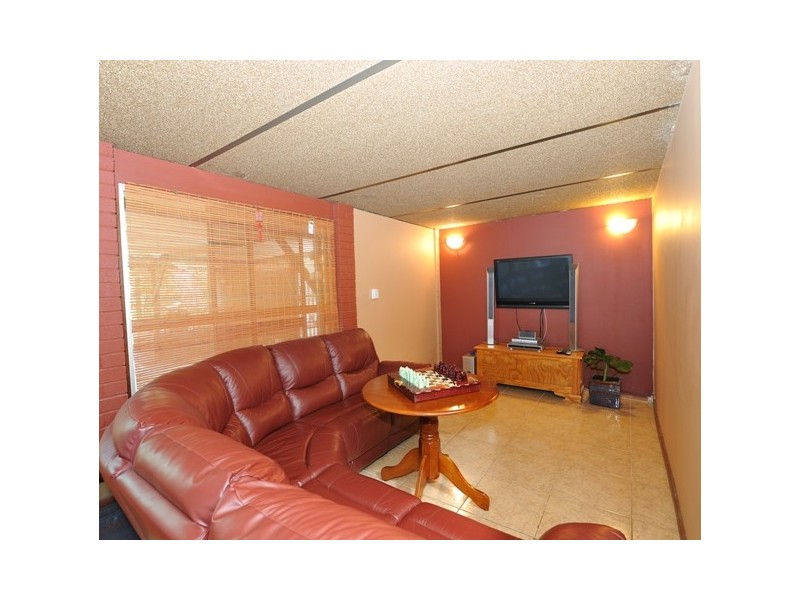 130 Sulphur Road, Parmelia WA 6167