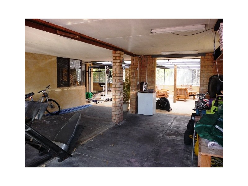 16 Noreena Avenue, Golden Bay WA 6174