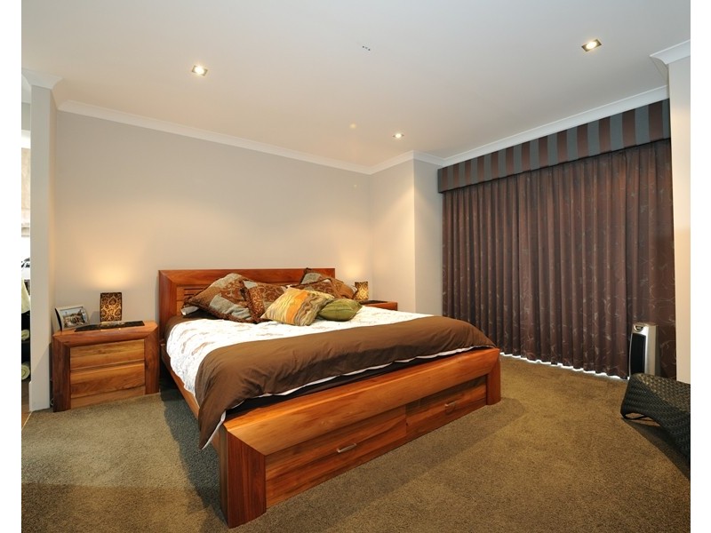 8 Epsilon Drive, Rockingham WA 6168