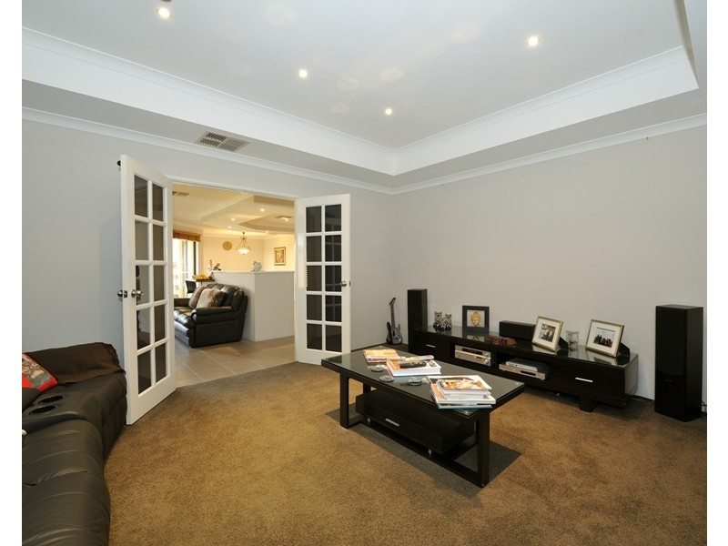 8 Epsilon Drive, Rockingham WA 6168