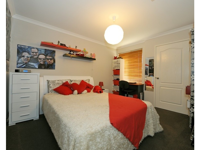 8 Epsilon Drive, Rockingham WA 6168