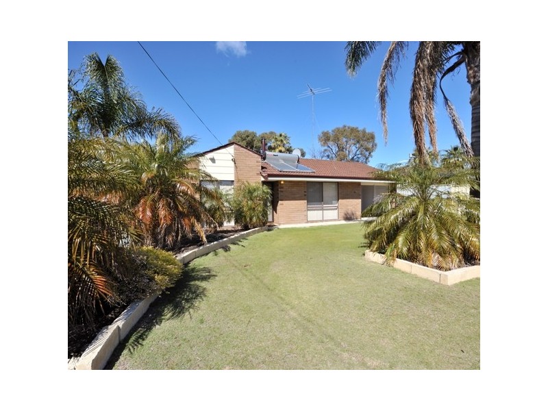 20 Kingsbridge Rd, Warnbro WA 6169