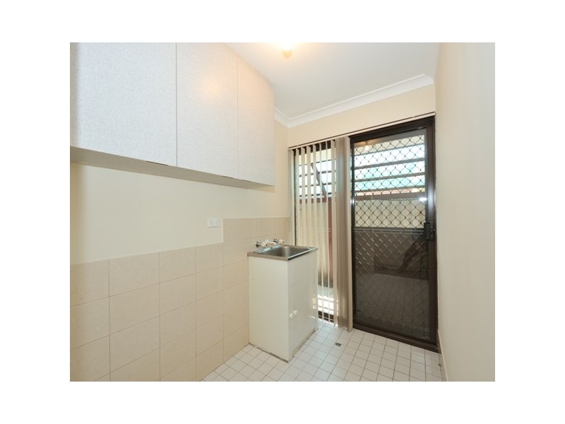 20 Kingsbridge Rd, Warnbro WA 6169