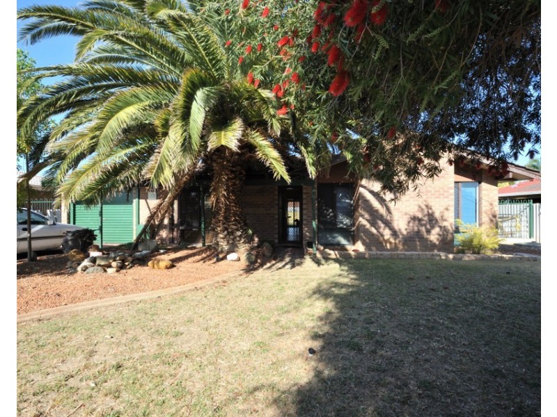 17 Erindoon Way, Waikiki WA 6169