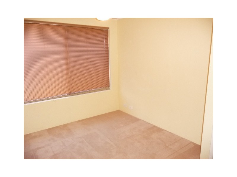 4 Hortonia Avenue, Secret Harbour WA 6173