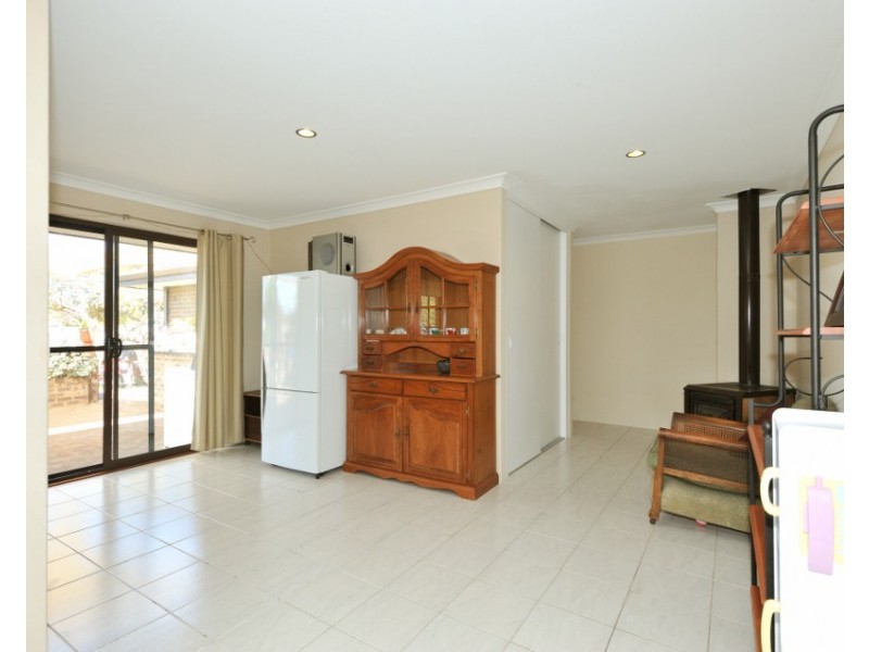 10 Mataitai Loop, Cooloongup WA 6168
