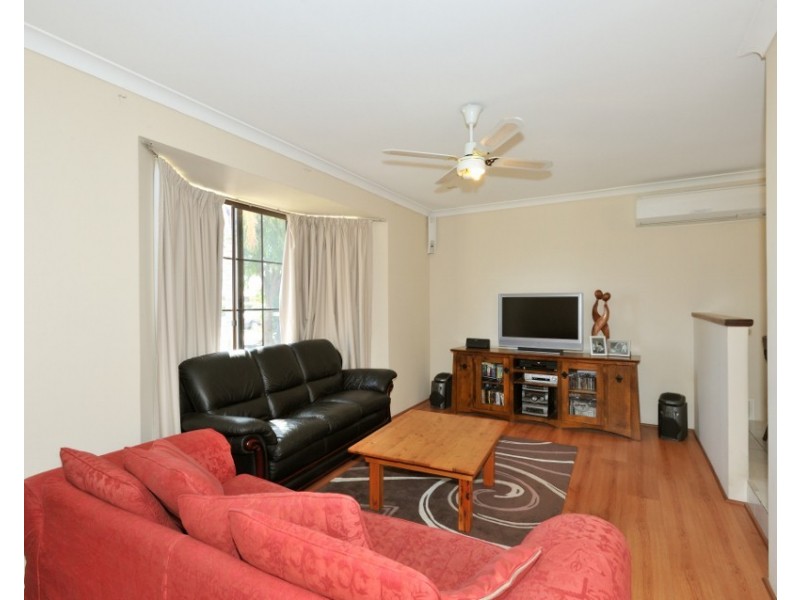 10 Mataitai Loop, Cooloongup WA 6168