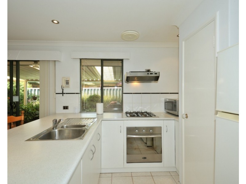 71 Endeavour Drive, Port Kennedy WA 6172