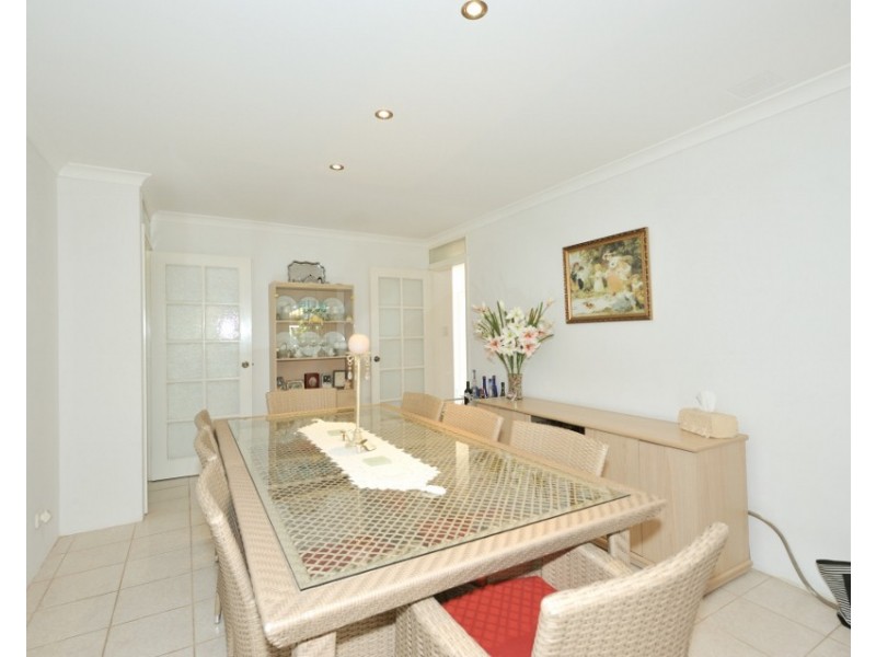 71 Endeavour Drive, Port Kennedy WA 6172