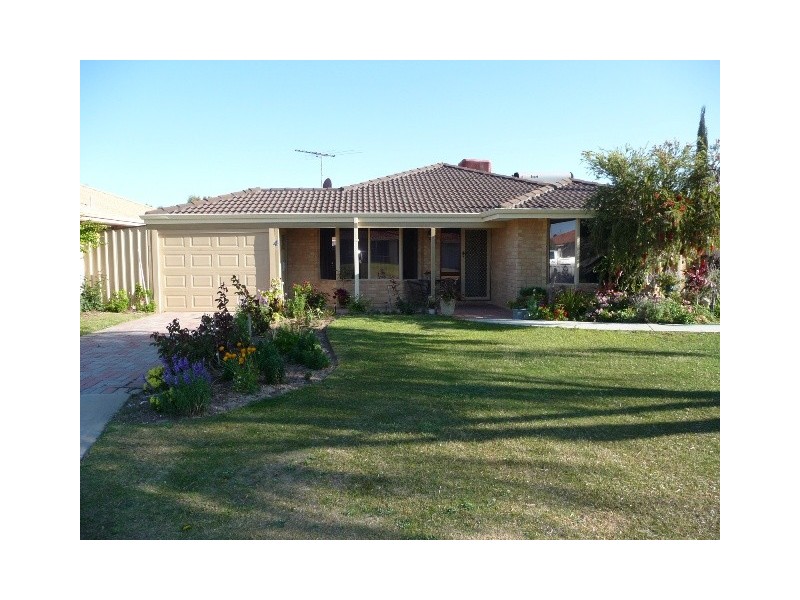 4 Paluma Court, Warnbro WA 6169