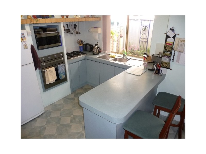 4 Paluma Court, Warnbro WA 6169