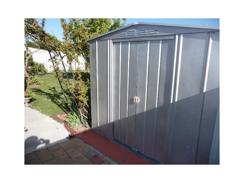 4 Paluma Court, Warnbro WA 6169