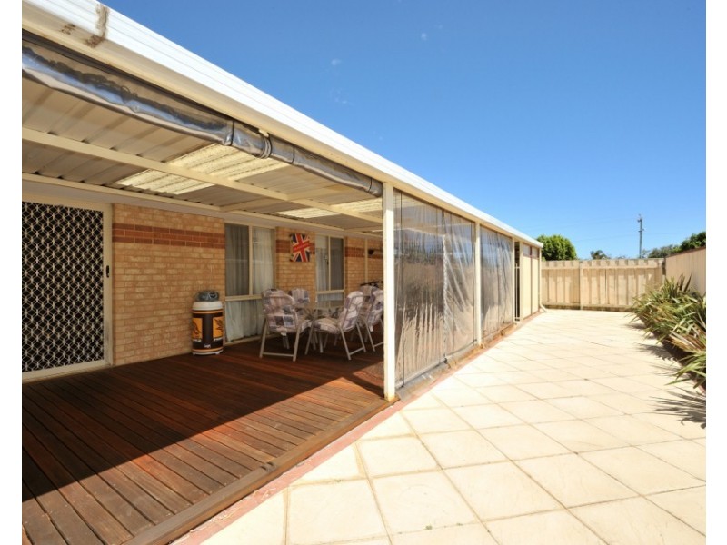 31 Azure Way, Warnbro WA 6169