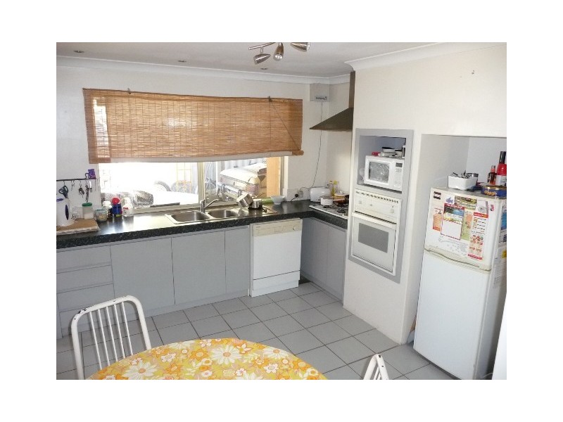 23 Juania Place, Warnbro WA 6169