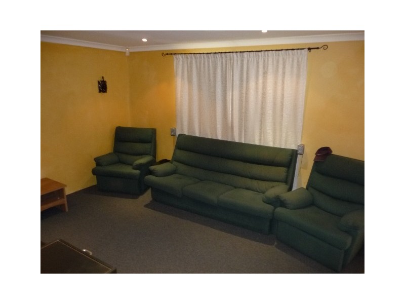 23 Juania Place, Warnbro WA 6169