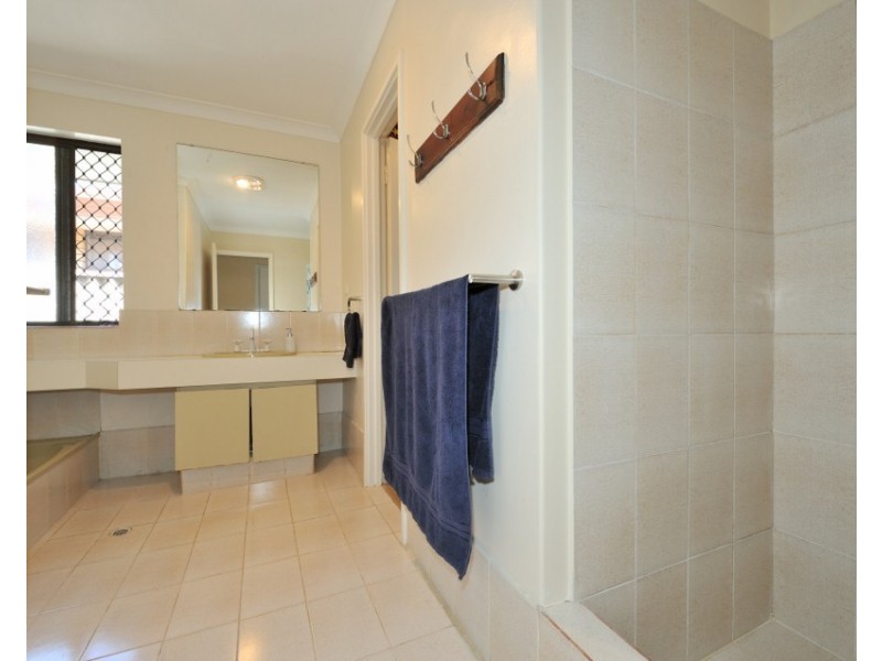 10 Mataitai Loop, Cooloongup WA 6168