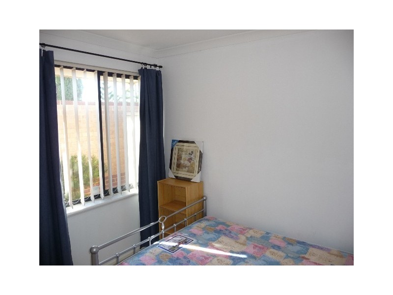 2/21 La Manche Avenue, Port Kennedy WA 6172