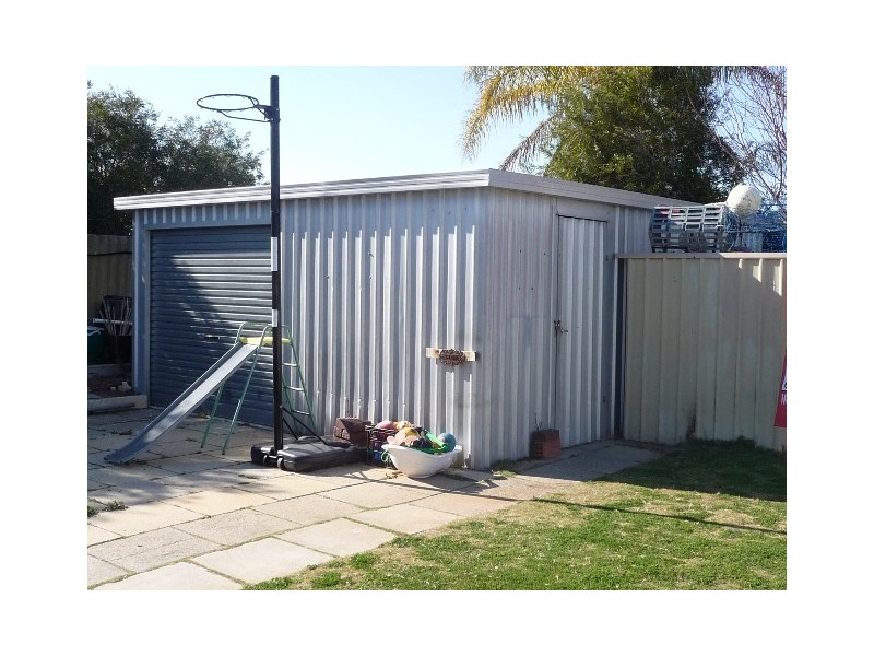 9 Hinds Court, Waikiki WA 6169