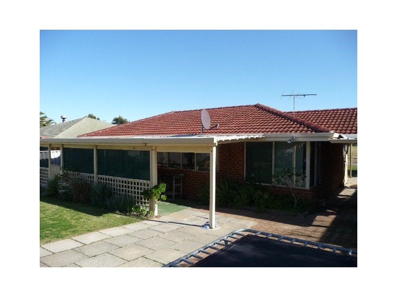 9 Hinds Court, Waikiki WA 6169