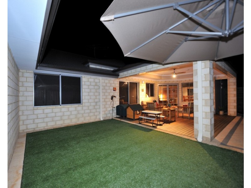 87 Aurora Drive, Atwell WA 6164