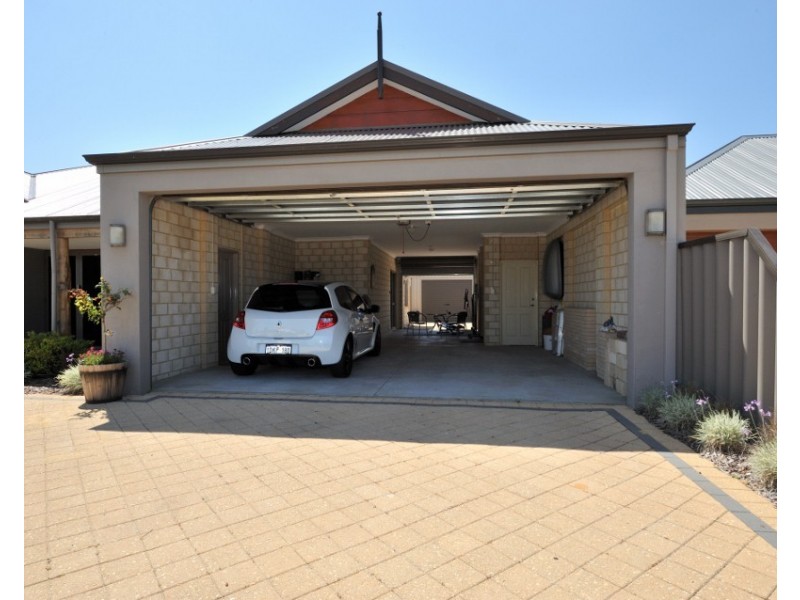 87 Aurora Drive, Atwell WA 6164
