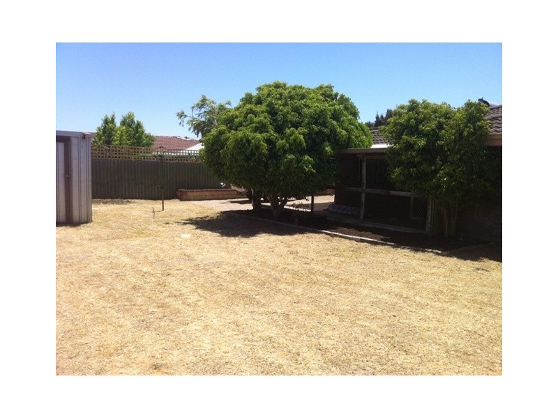28 Breaden Drive, Cooloongup WA 6168