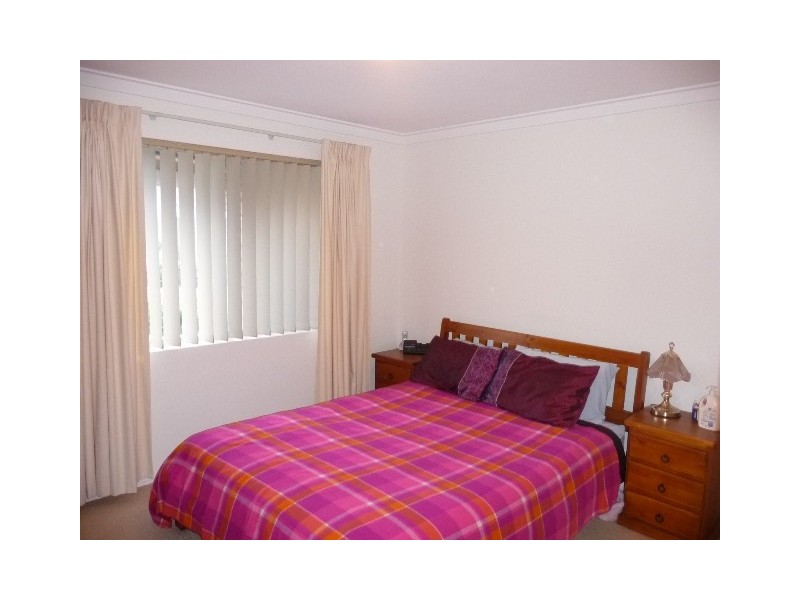4/105 Simpson Ave, Rockingham WA 6168