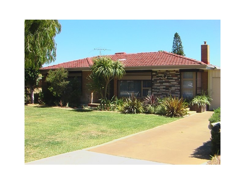 16 Wallsend Street, Safety Bay WA 6169