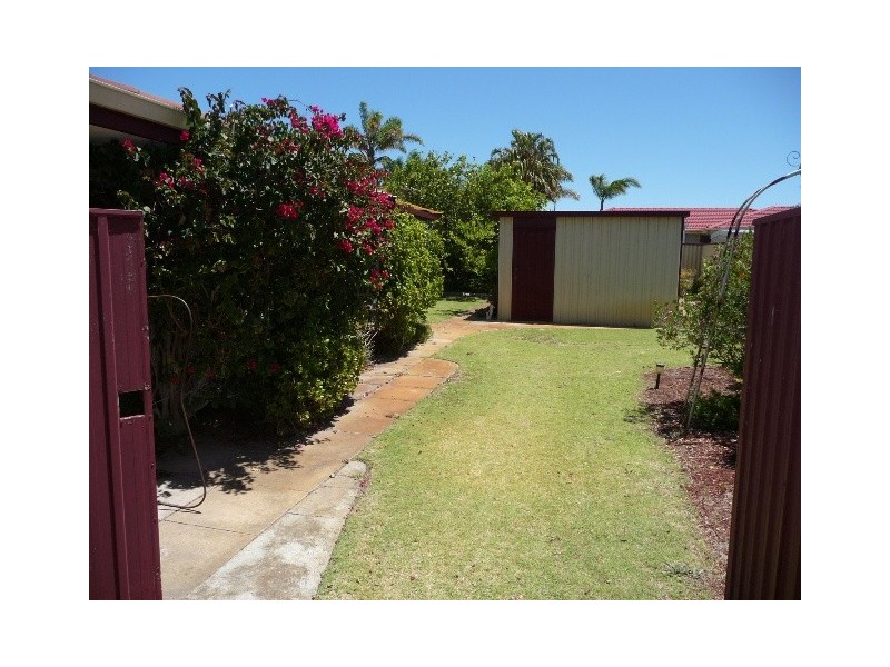 20 Acapulco Road, Safety Bay WA 6169