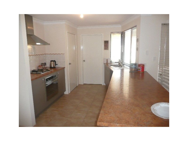 8 Nursling Chase, Wellard WA 6170