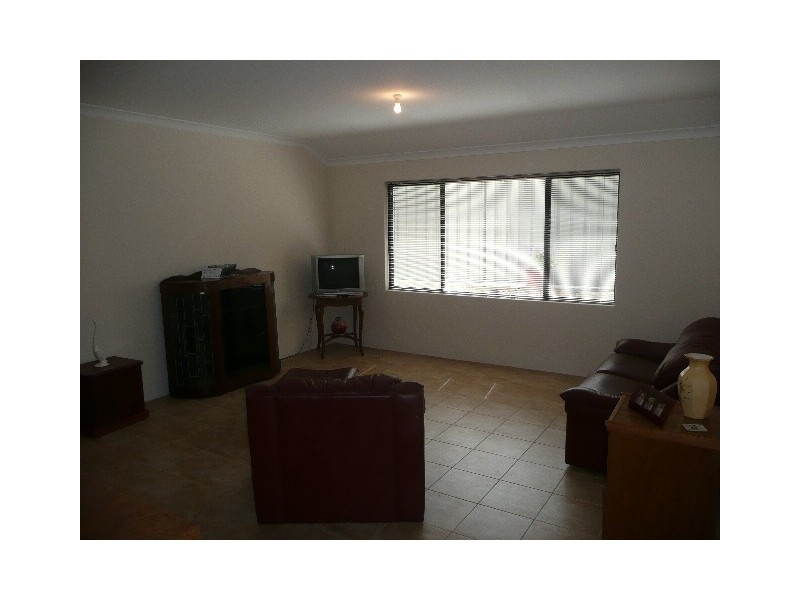 8 Nursling Chase, Wellard WA 6170