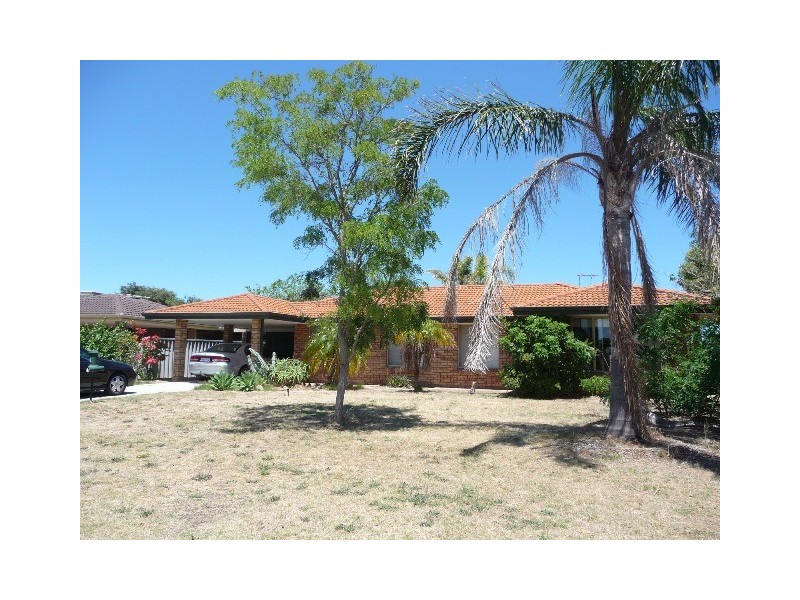 4 Carmody Way, Waikiki WA 6169