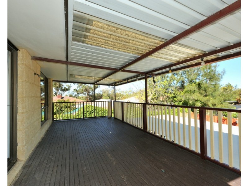 22 Kingston Way, Safety Bay WA 6169