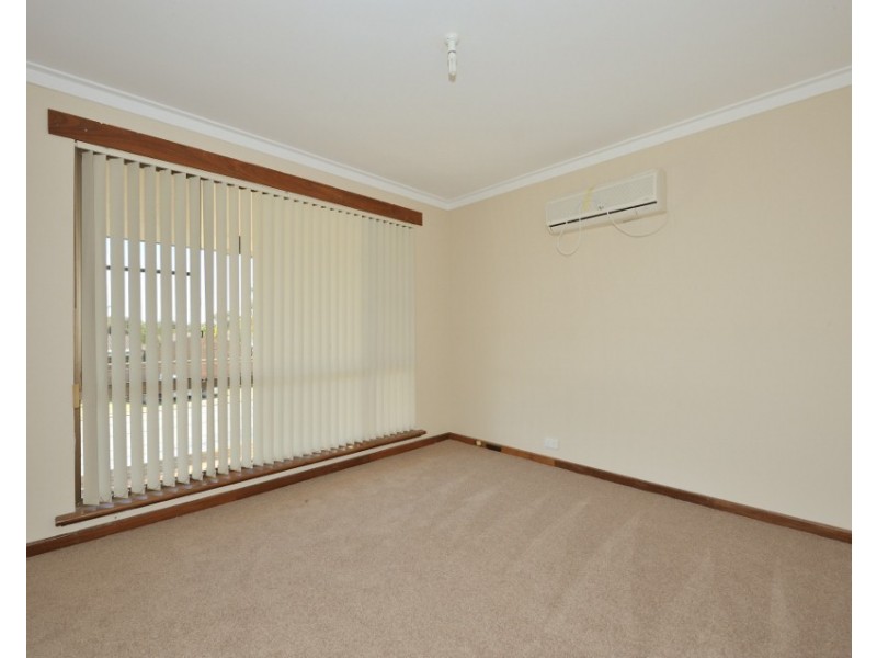 22 Kingston Way, Safety Bay WA 6169