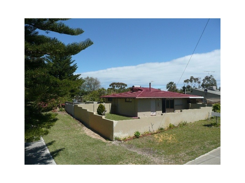 61 Cygnus Street, Rockingham WA 6168