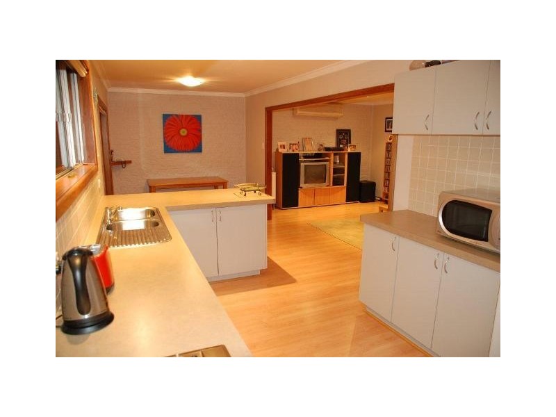 18 Seahaven Street, Safety Bay WA 6169