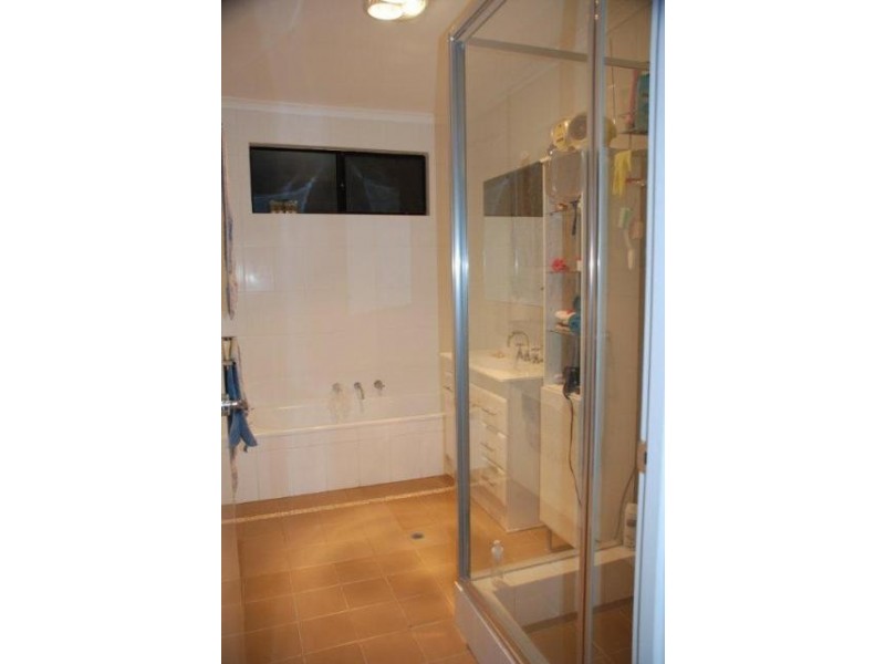 18 Seahaven Street, Safety Bay WA 6169