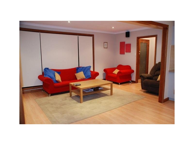 18 Seahaven Street, Safety Bay WA 6169