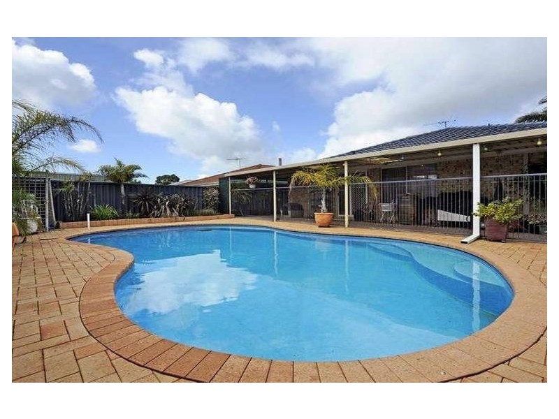 21 Helena Road, Cooloongup WA 6168