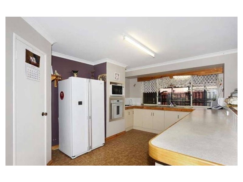 21 Helena Road, Cooloongup WA 6168