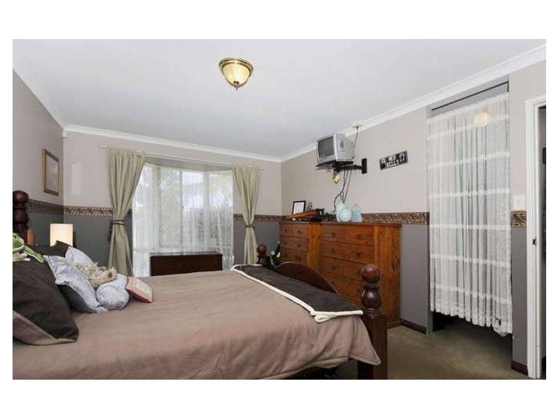 21 Helena Road, Cooloongup WA 6168