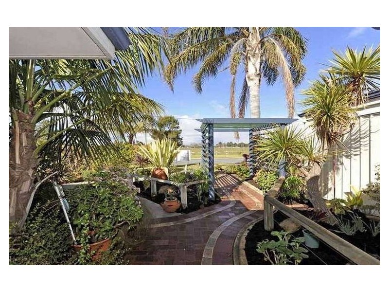 21 Helena Road, Cooloongup WA 6168