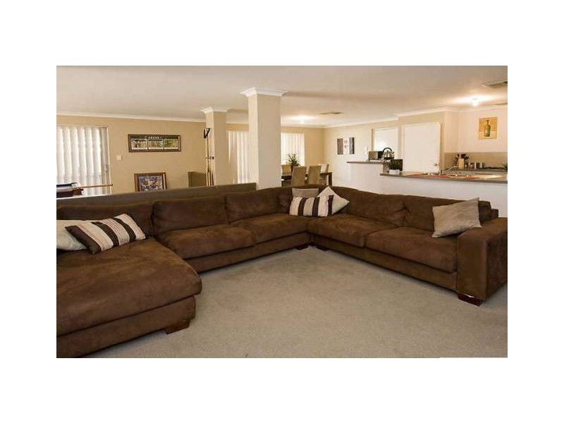 14 Keraudren Vale, Secret Harbour WA 6173