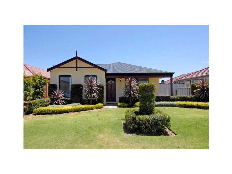 57 Zaragoza Drive, Port Kennedy WA 6172