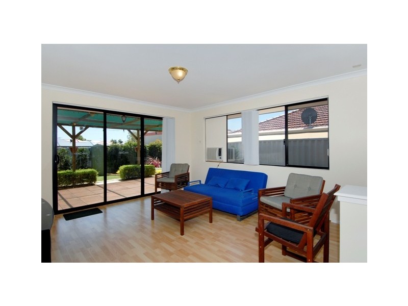 57 Zaragoza Drive, Port Kennedy WA 6172