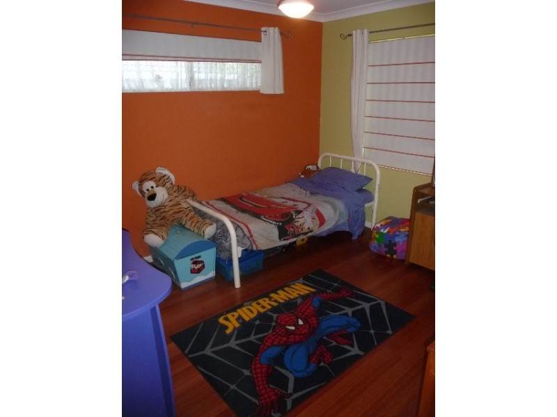 17 Claiborne Road, Secret Harbour WA 6173