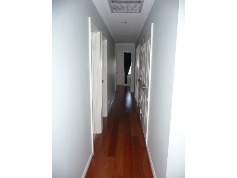 17 Claiborne Road, Secret Harbour WA 6173