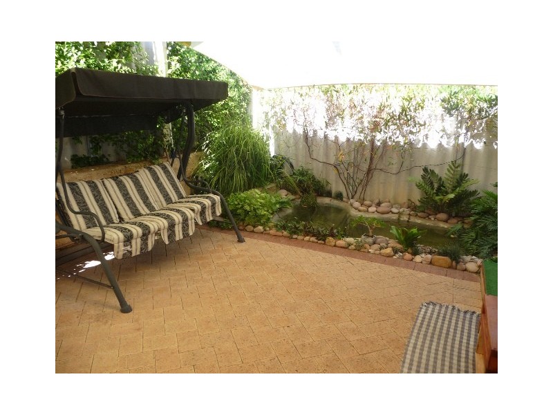 17 Claiborne Road, Secret Harbour WA 6173